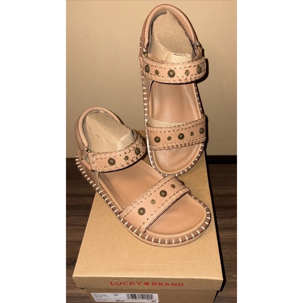 NIB Lucky Brand 8M Ullani Platform Sandal Latte Leather Studded Hook Loop Straps
